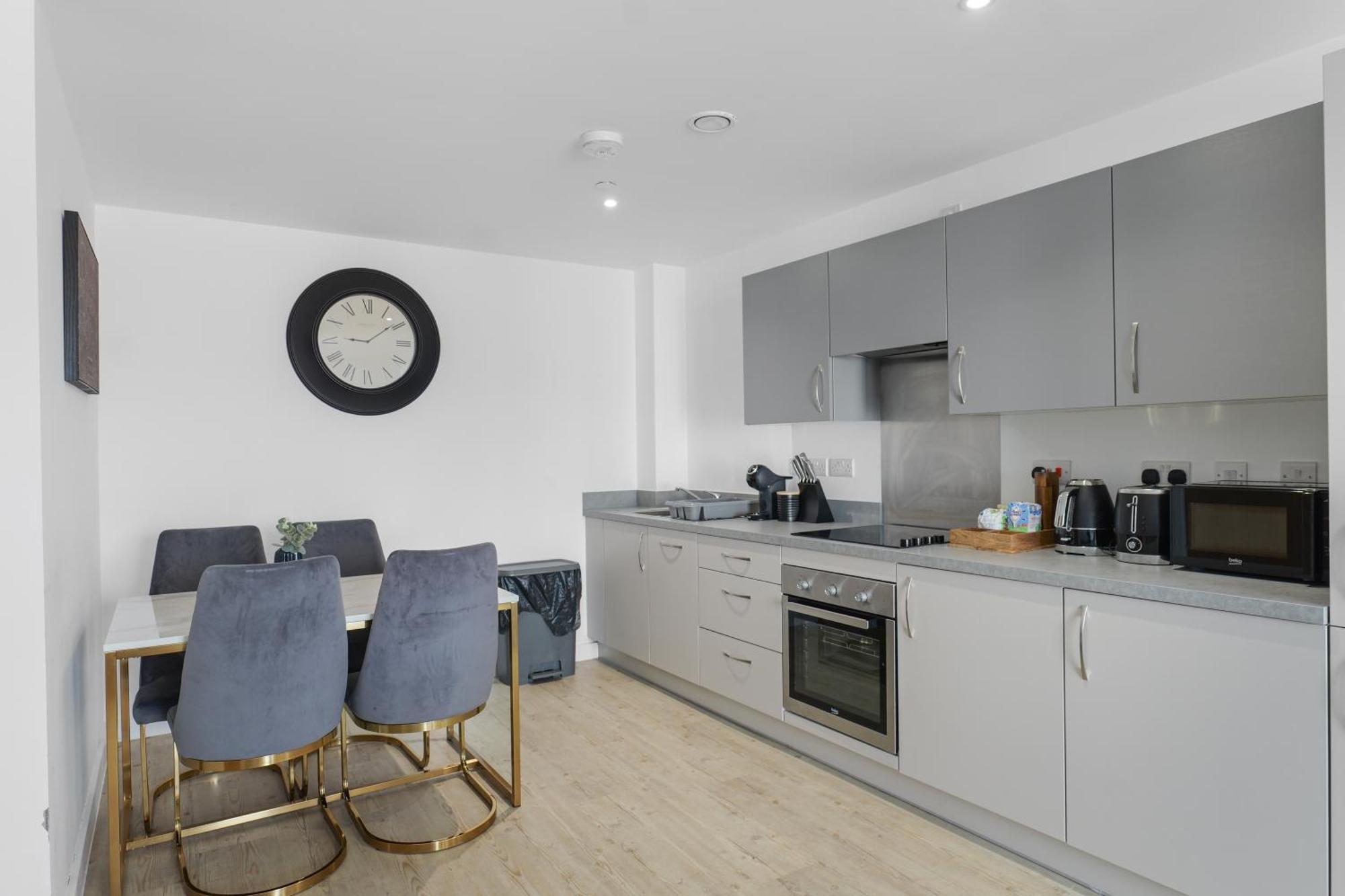 High Rise 2 Bedroom & 2 Bath Apartment With Parking, Balcony & Amazing View Manchester Exteriör bild
